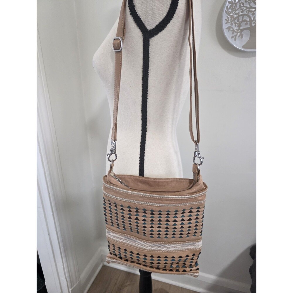 Cute Toms Bucket Purse Aztec Woven Leather Crossbody Shoulder Bag Rare VguC